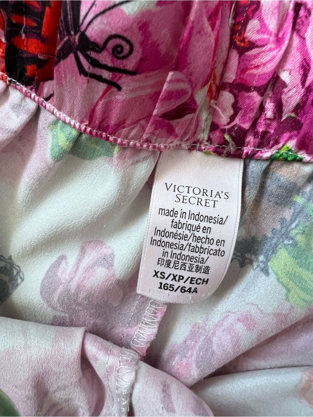 Victoria’s Secret Floral Satin Pajama Set - Picture 4 of 6